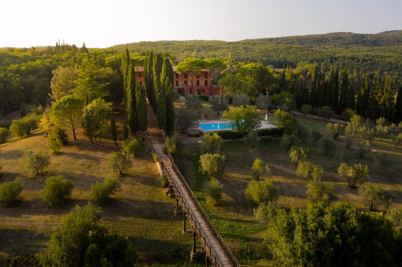 ホテル Palazzo Vittoria マッサ・マリッティマ エクステリア 写真