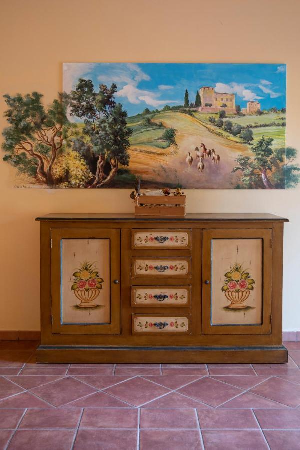 ホテル Palazzo Vittoria マッサ・マリッティマ エクステリア 写真